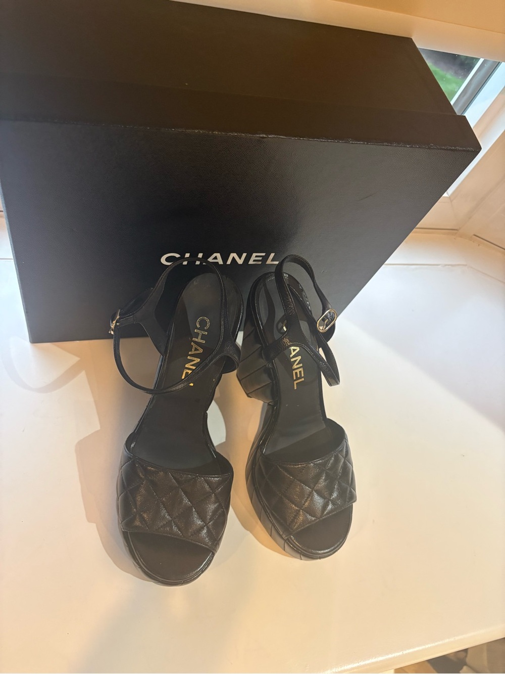 CHANEL Black Quilted Leather Platform Sandals -size 7 - Picture 14 of 17